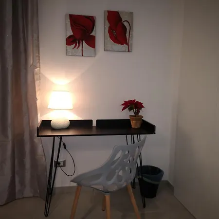 A Due Passi Dal Museo Bed & Breakfast 2*
