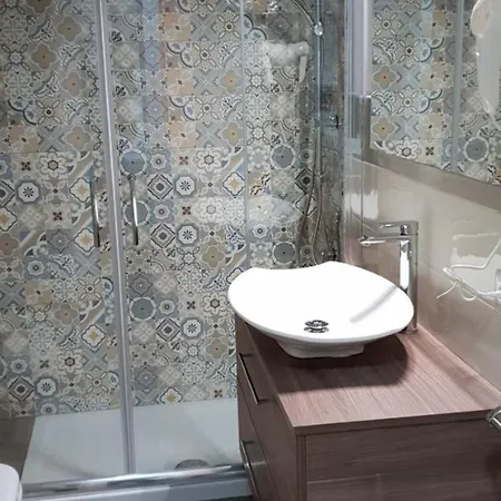 Nocleg ze śniadaniem A Due Passi Dal Museo 2*