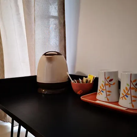 A Due Passi Dal Museo ベッド・アンド・ブレックファスト 2*